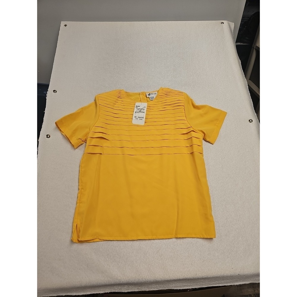 Vintage Joyce Women's Blouse size  8 Yellow Pleated Shoulder pads button Back 70